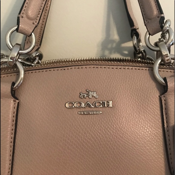 Coach purse - Picture 2 of 7